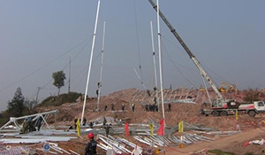 500kV 大压档架空地线提升工具的设计与应用