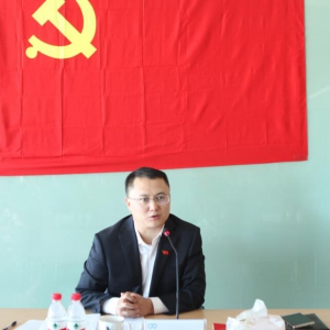 集团公司纪委程永平书记到公司甘肃区域风电场开展“两学一做”专题党课